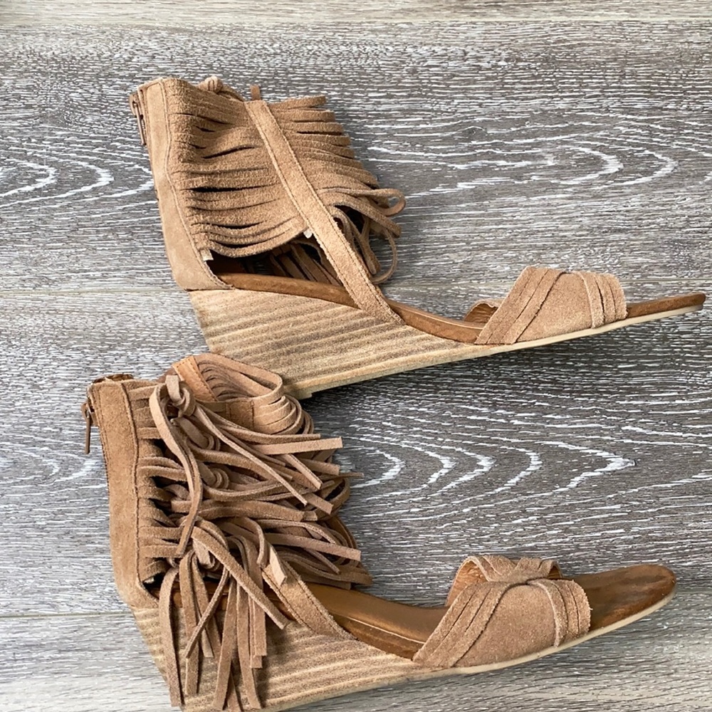 Platform shoes